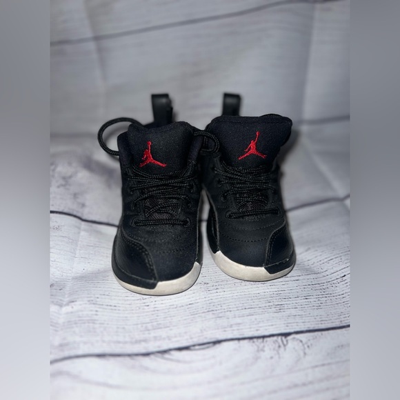 Air Jordan 12 Retro “Black and White Taxi” Toddler Boys💙Gently worn. - Picture 4 of 9